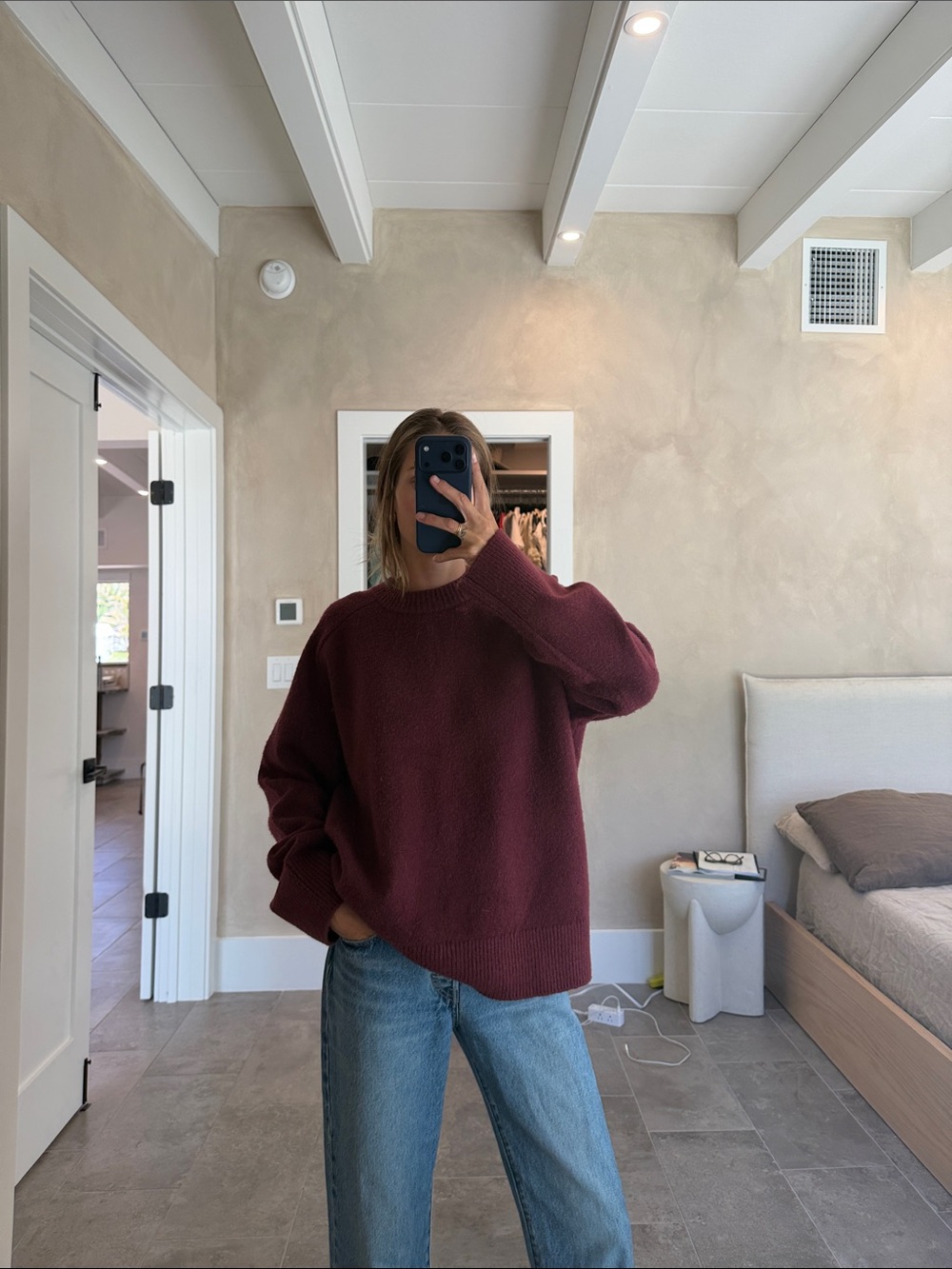 Abercrombie Womens Oversized Crewneck Sweater - Burgundy